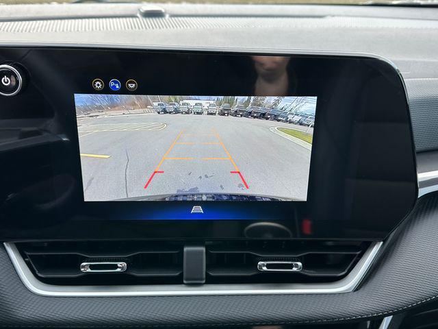 new 2026 Chevrolet Equinox car, priced at $30,462