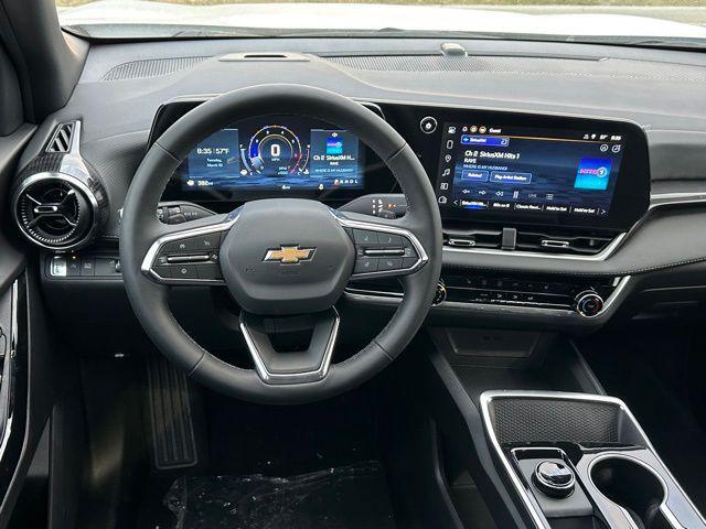 new 2026 Chevrolet Equinox car, priced at $28,671