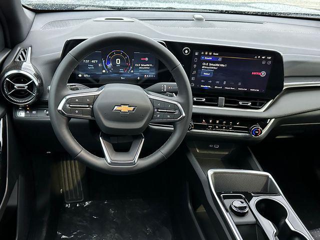 new 2026 Chevrolet Equinox car, priced at $28,671
