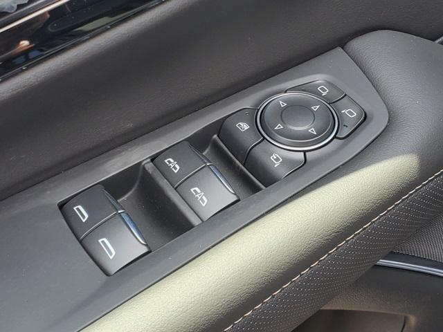 new 2025 Chevrolet Suburban car, priced at $73,443