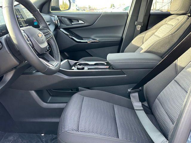 new 2026 Chevrolet Equinox car, priced at $30,503