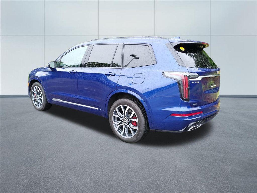 used 2025 Cadillac XT6 car, priced at $51,724