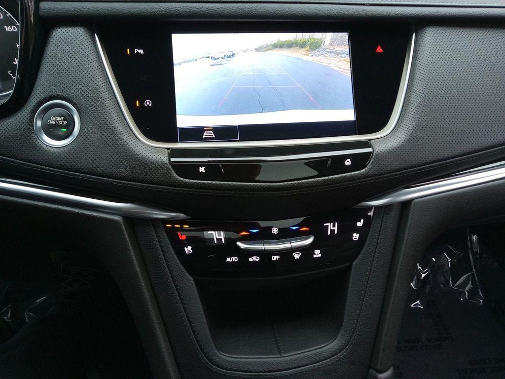 used 2022 Cadillac XT5 car, priced at $36,988