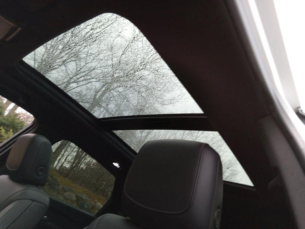 used 2022 Cadillac XT5 car, priced at $36,988