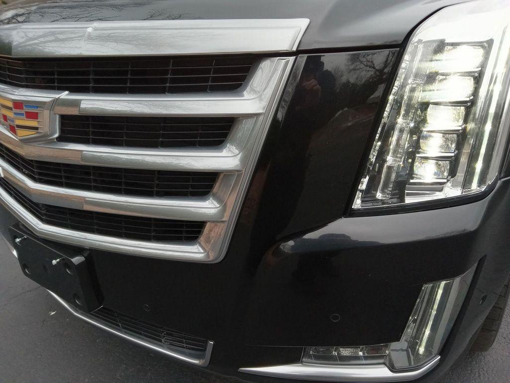 used 2019 Cadillac Escalade ESV car, priced at $31,867