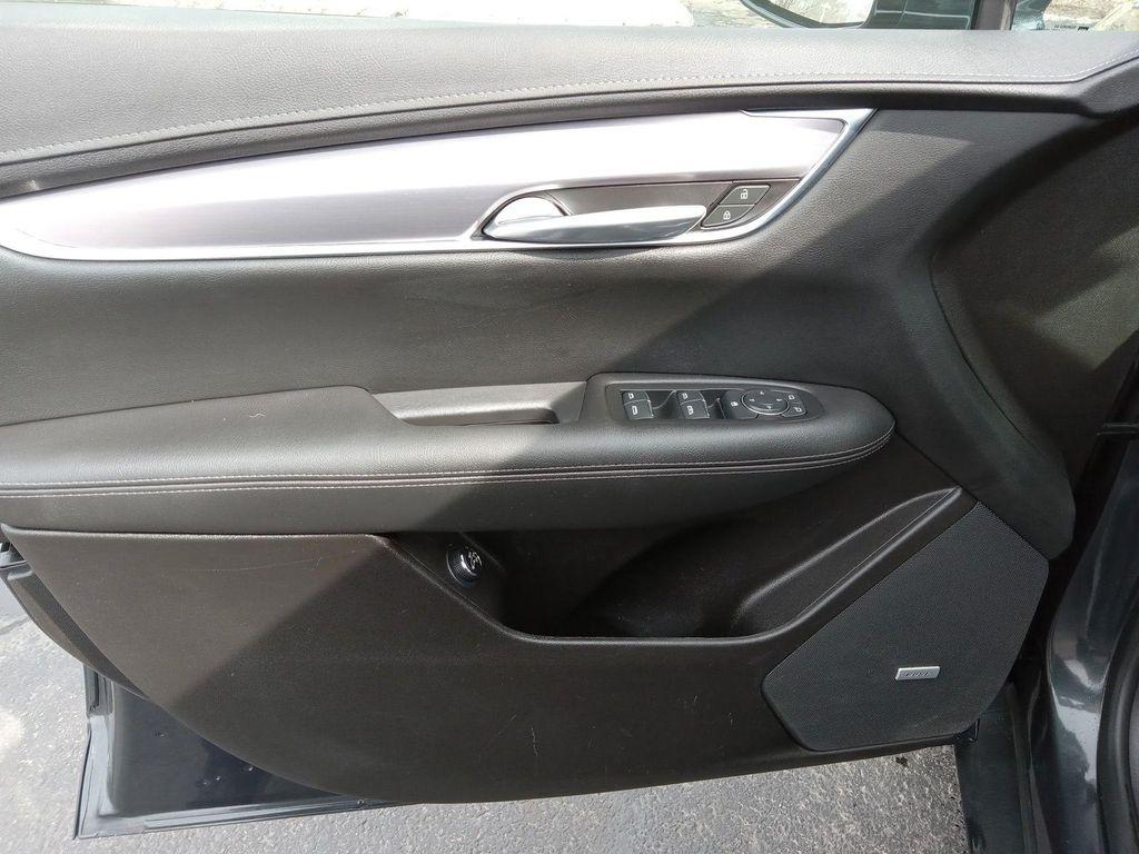 used 2023 Cadillac XT5 car, priced at $29,537