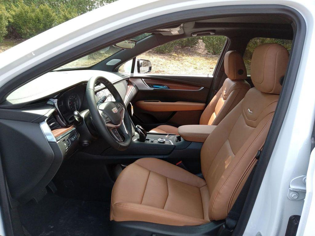 new 2026 Cadillac XT5 car, priced at $61,765