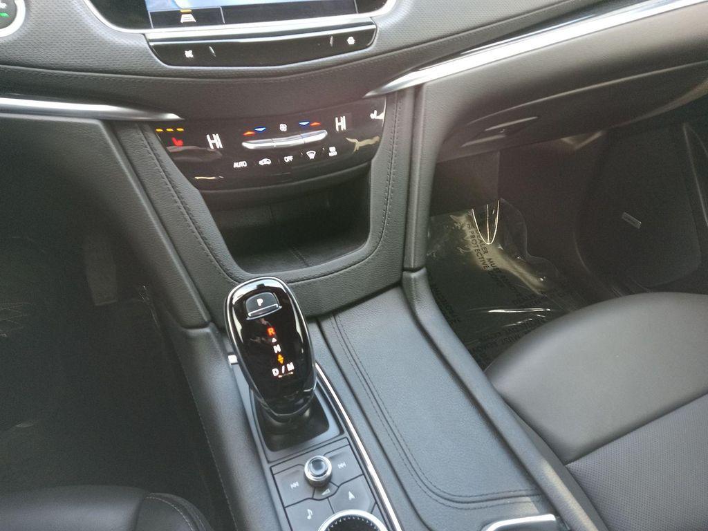 used 2024 Cadillac XT5 car, priced at $40,365