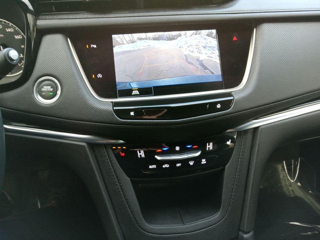 used 2024 Cadillac XT5 car, priced at $40,365