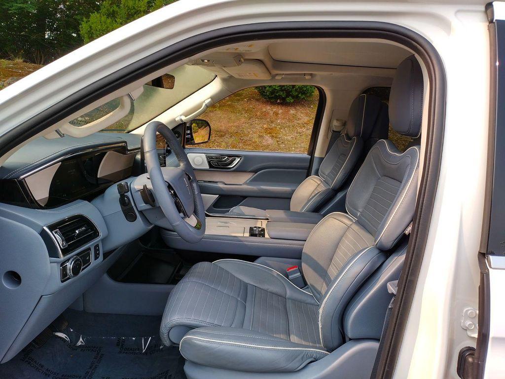 used 2021 Lincoln Navigator car, priced at $43,439