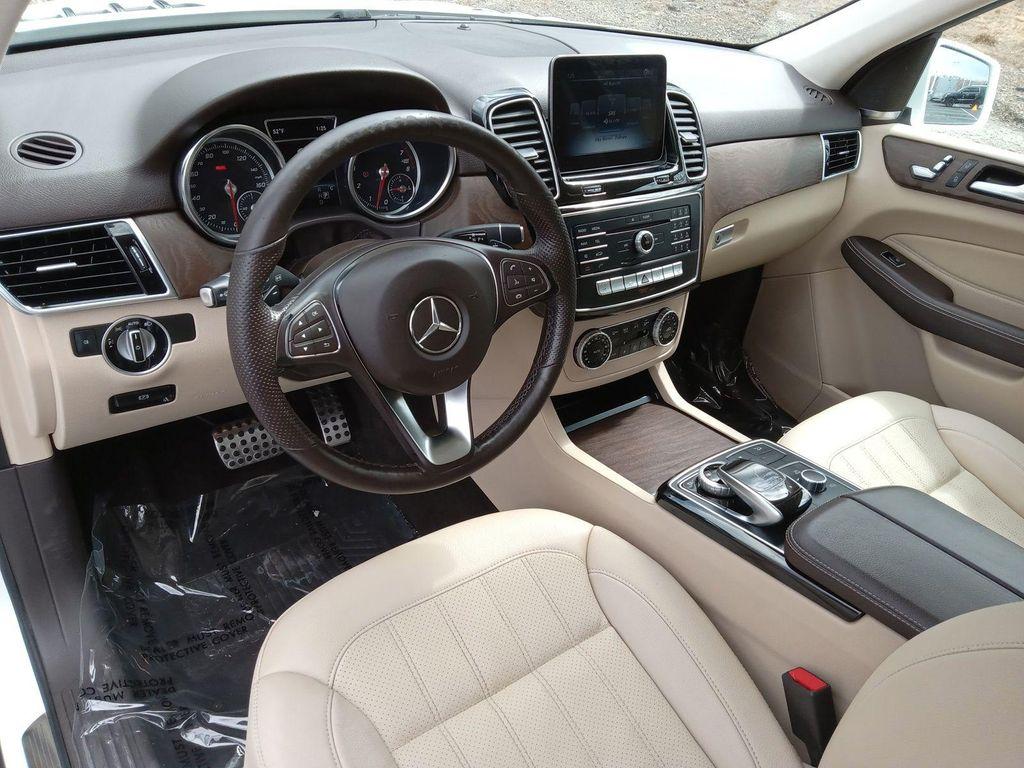 used 2019 Mercedes-Benz GLE 400 car, priced at $24,540