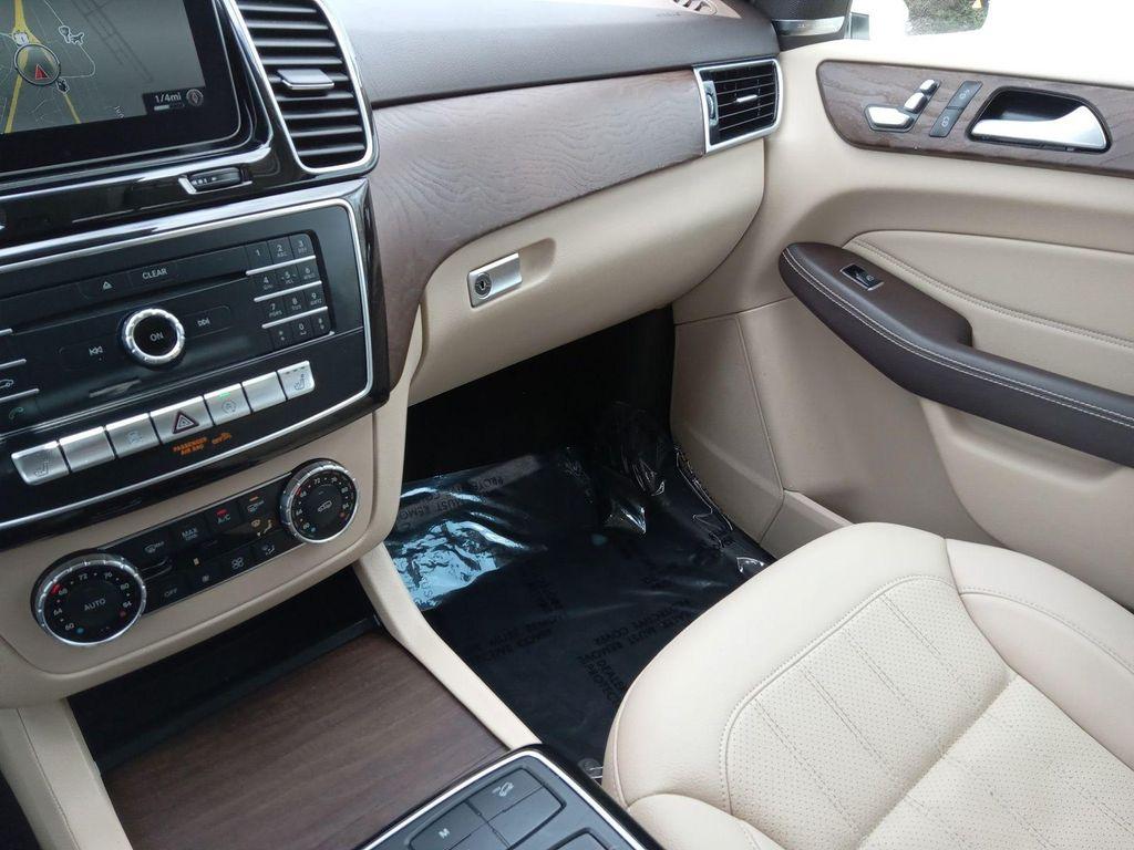 used 2019 Mercedes-Benz GLE 400 car, priced at $24,540