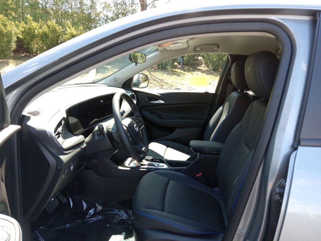 used 2025 Buick Encore GX car, priced at $28,264