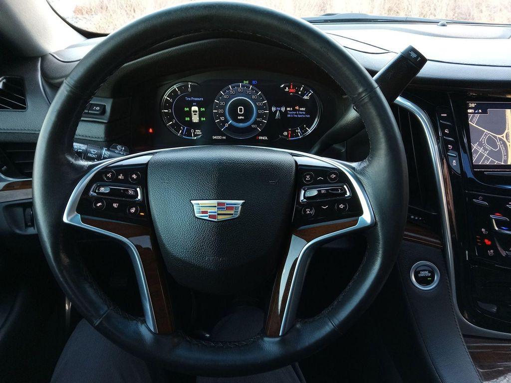 used 2020 Cadillac Escalade car, priced at $35,480