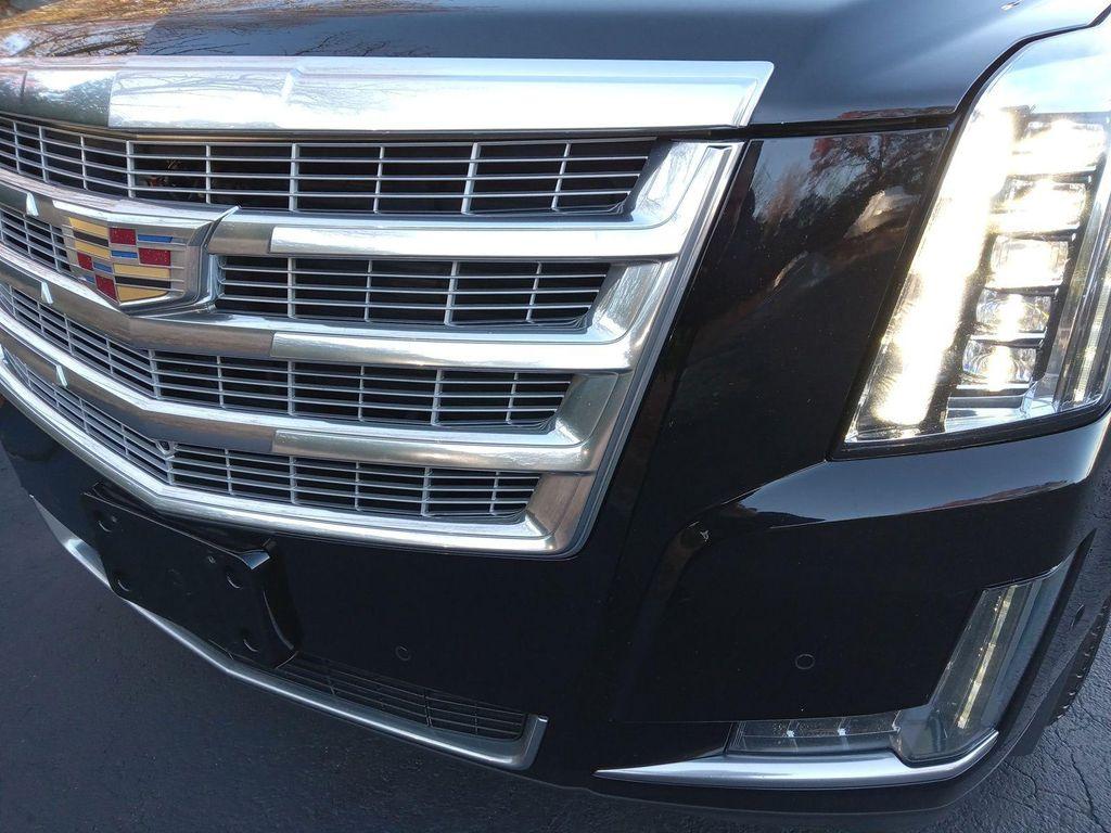 used 2020 Cadillac Escalade car, priced at $35,480