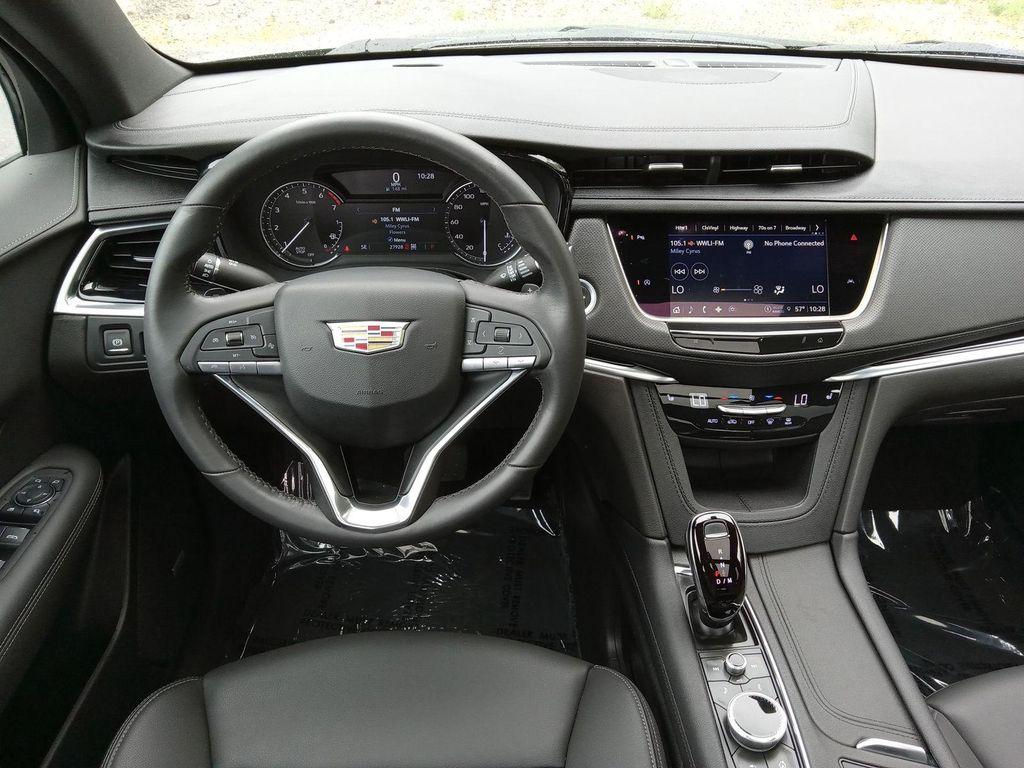 used 2024 Cadillac XT6 car, priced at $42,633