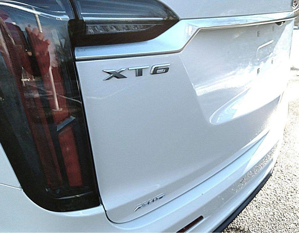 used 2023 Cadillac XT6 car, priced at $34,994