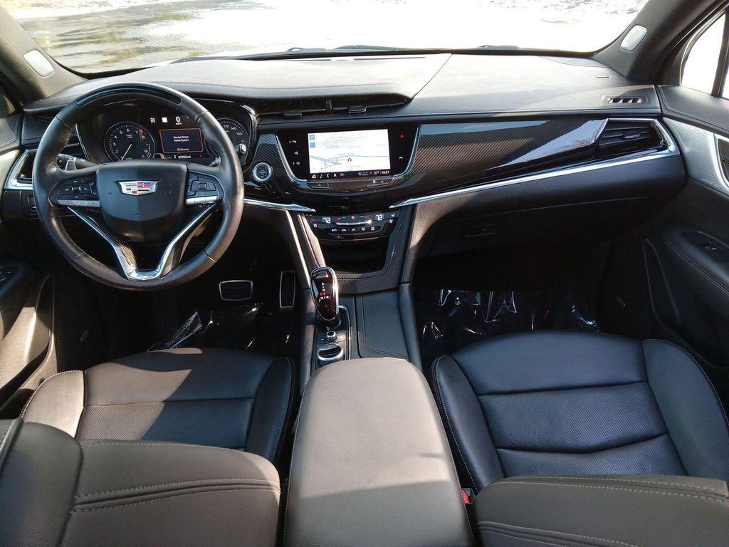 used 2023 Cadillac XT6 car, priced at $34,994