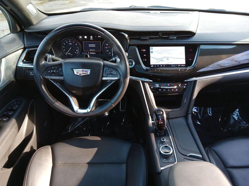 used 2023 Cadillac XT6 car, priced at $34,994