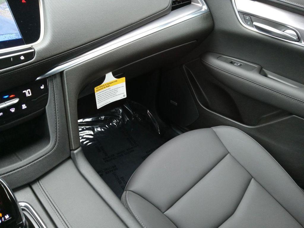 used 2023 Cadillac XT5 car, priced at $33,639