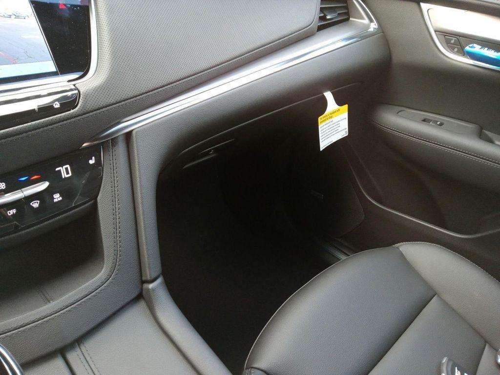 new 2026 Cadillac XT5 car, priced at $45,795