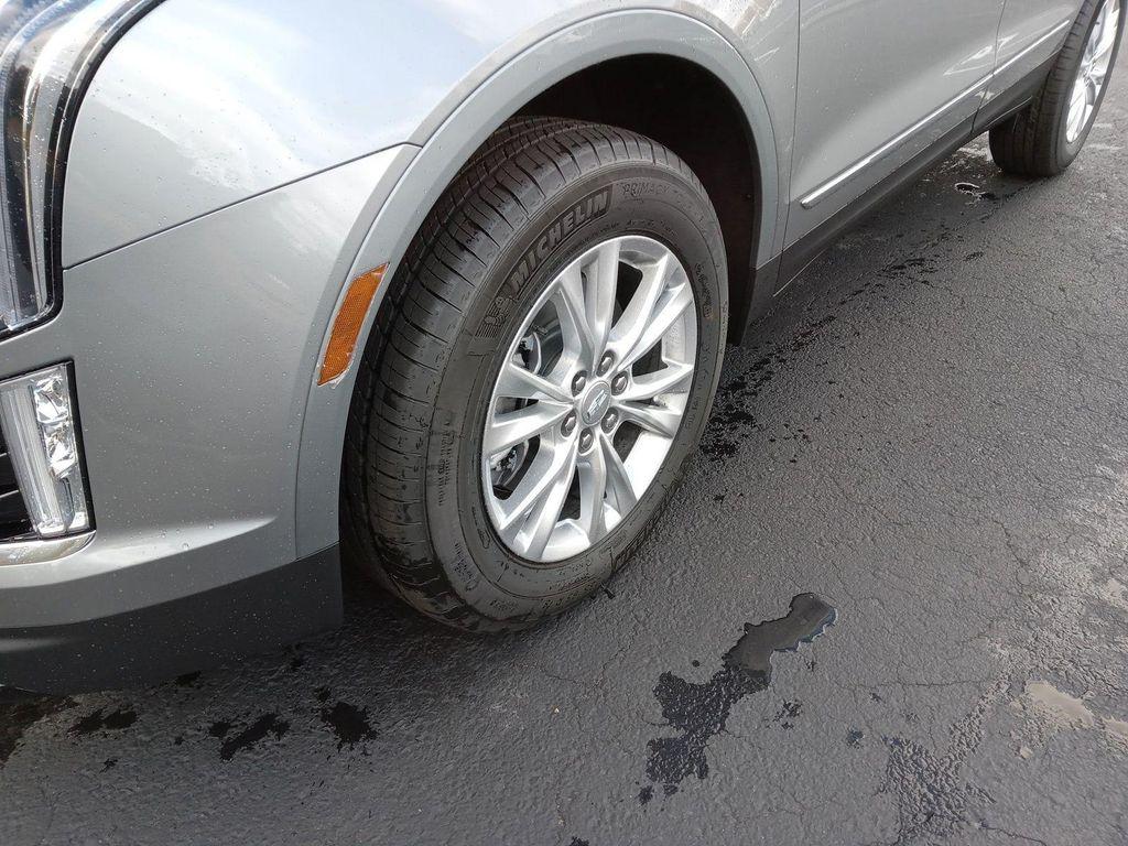 new 2026 Cadillac XT5 car, priced at $45,795