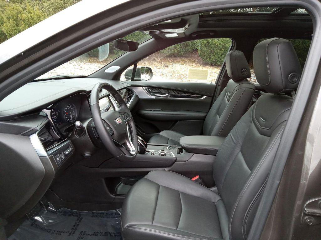 used 2020 Cadillac XT6 car, priced at $26,995