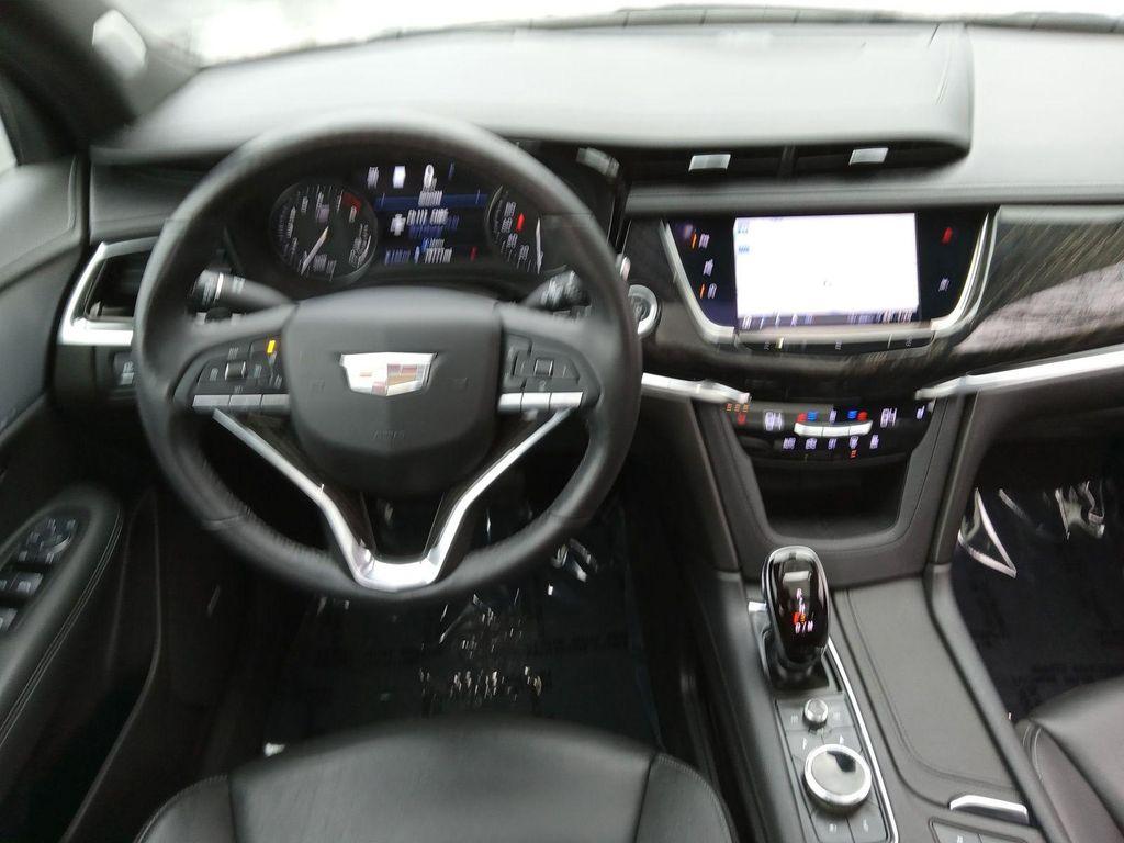 used 2020 Cadillac XT6 car, priced at $26,995