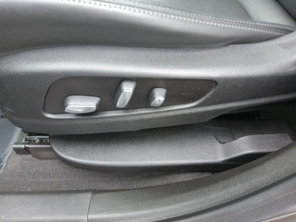 used 2020 Cadillac XT6 car, priced at $26,995