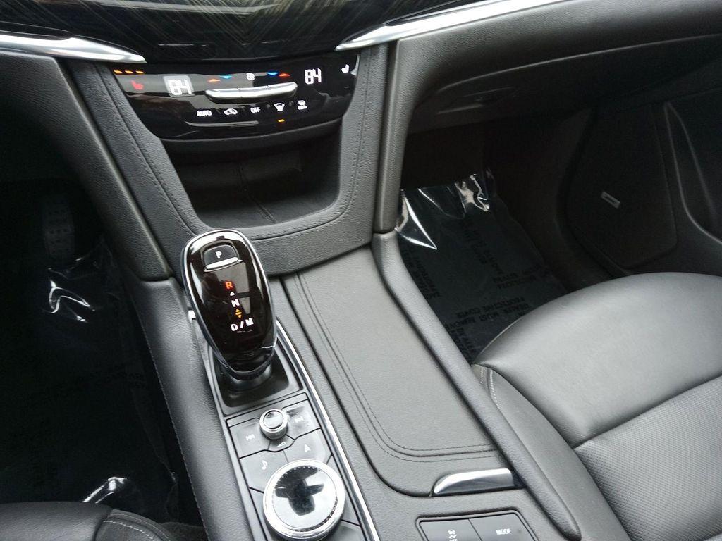 used 2020 Cadillac XT6 car, priced at $26,995