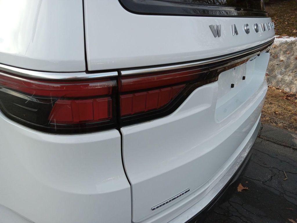 used 2022 Jeep Wagoneer car, priced at $35,542