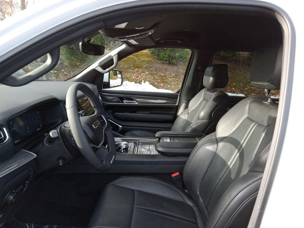 used 2022 Jeep Wagoneer car, priced at $35,542