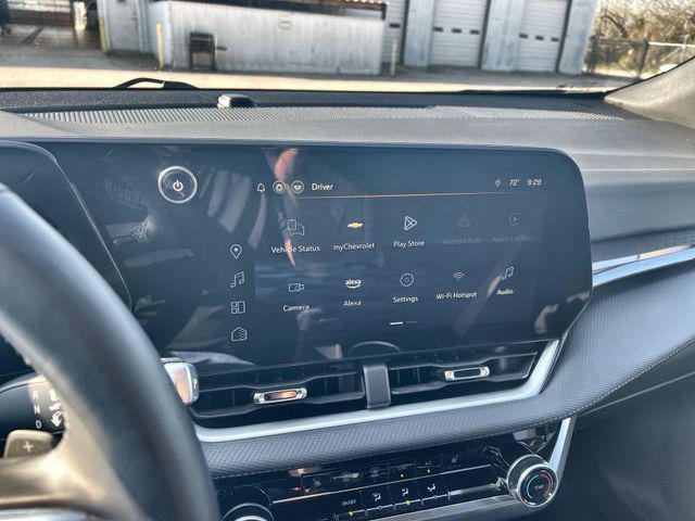 used 2025 Chevrolet Equinox car, priced at $25,000