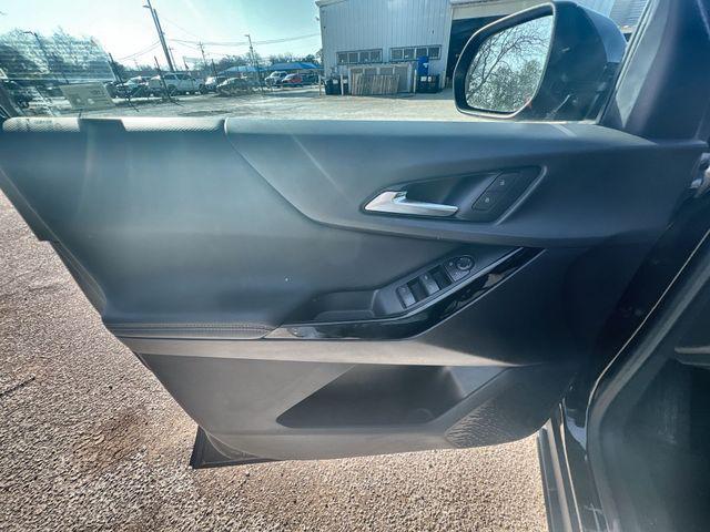 used 2025 Chevrolet Equinox car, priced at $25,000