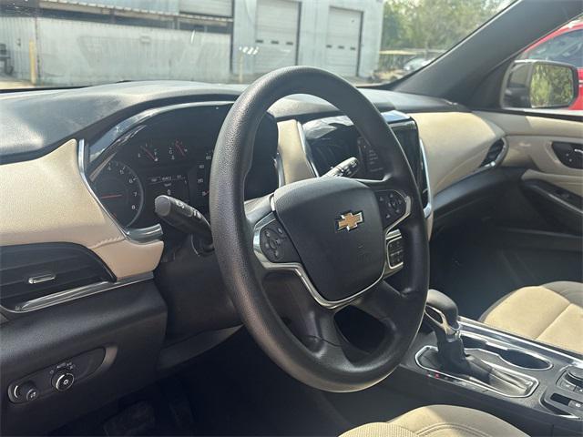 used 2022 Chevrolet Traverse car, priced at $19,000