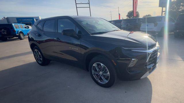 used 2025 Chevrolet Blazer car, priced at $29,000