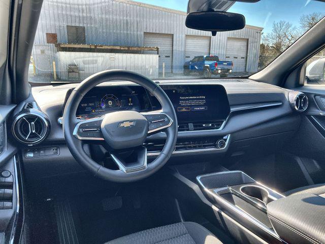 used 2025 Chevrolet Equinox car, priced at $25,000