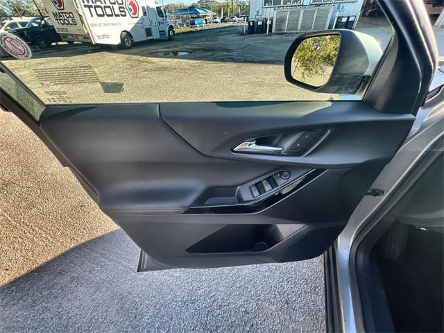 used 2025 Chevrolet Equinox car, priced at $24,000