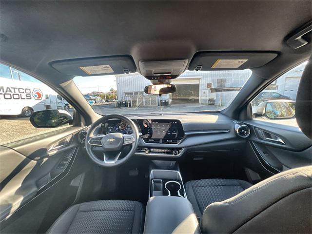 used 2025 Chevrolet Equinox car, priced at $24,000