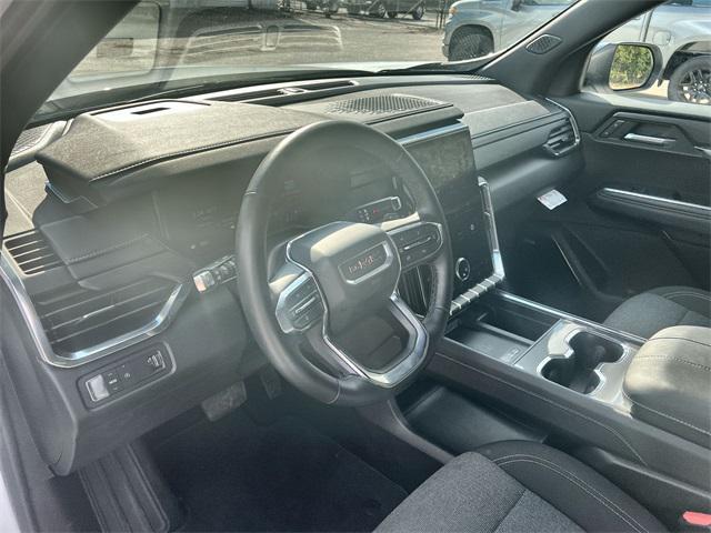 used 2025 GMC Acadia car, priced at $31,000