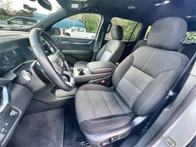 used 2025 GMC Acadia car, priced at $31,000