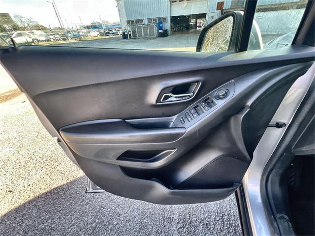 used 2020 Chevrolet Trax car, priced at $15,550