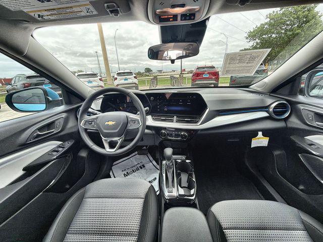 used 2025 Chevrolet Trax car, priced at $23,000