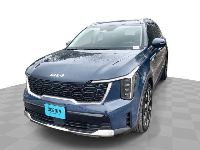 used 2025 Kia Sorento car, priced at $34,000