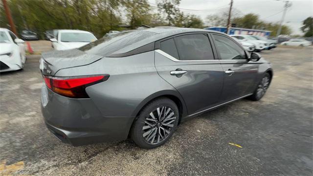 used 2023 Nissan Altima car, priced at $18,000
