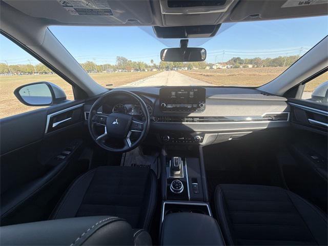 used 2024 Mitsubishi Outlander car, priced at $21,000