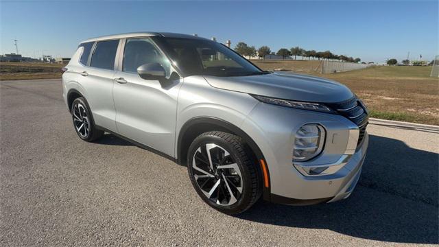 used 2024 Mitsubishi Outlander car, priced at $21,000