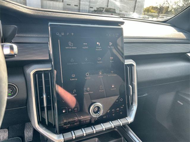 used 2025 GMC Acadia car, priced at $30,000