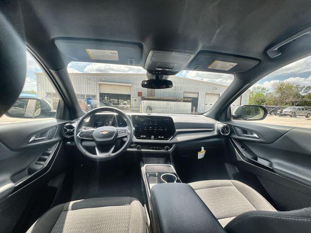 used 2025 Chevrolet Equinox car, priced at $26,000