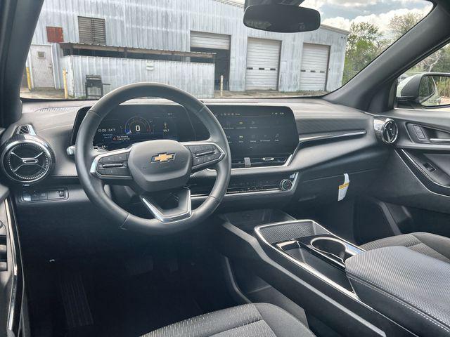used 2025 Chevrolet Equinox car, priced at $26,000